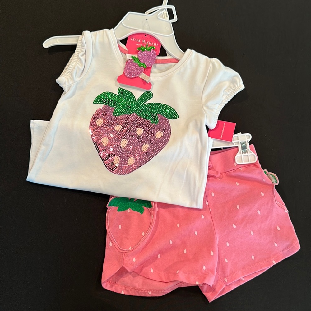 Girls 3pc Strawberry short set - size 5/6 - BNWT